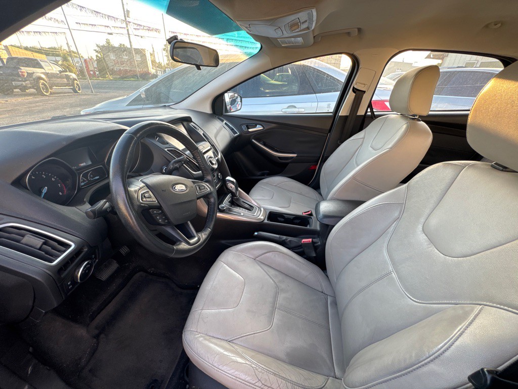 2015 Ford Focus Image 7