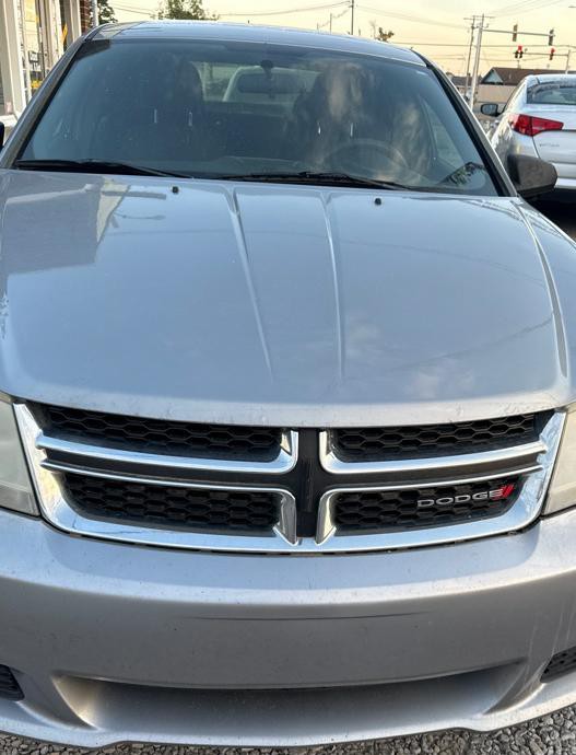 2013 Dodge Avenger Image 2