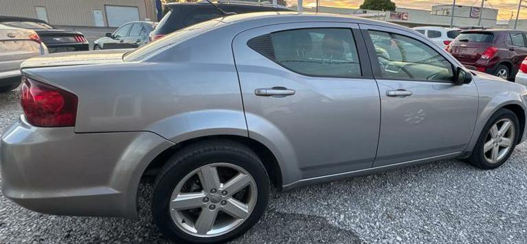 2013 Dodge Avenger Image 5