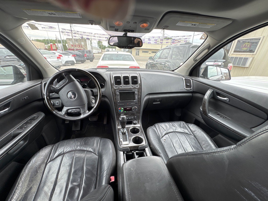 2011 GMC Acadia Image 6