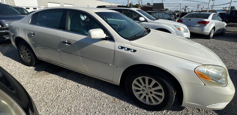 2008 Buick Lucerne Image 3
