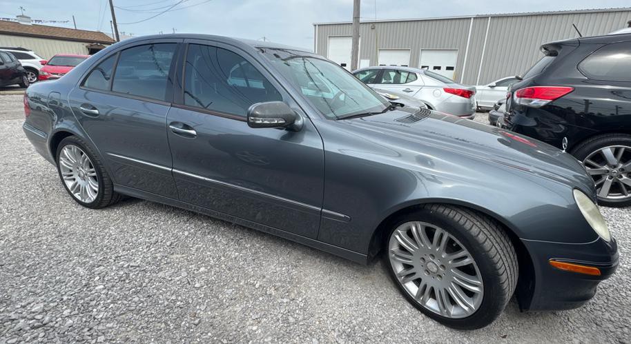 2008 Mercedes-Benz E-Class Image 3