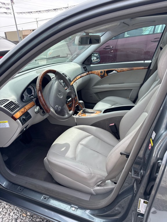 2008 Mercedes-Benz E-Class Image 5