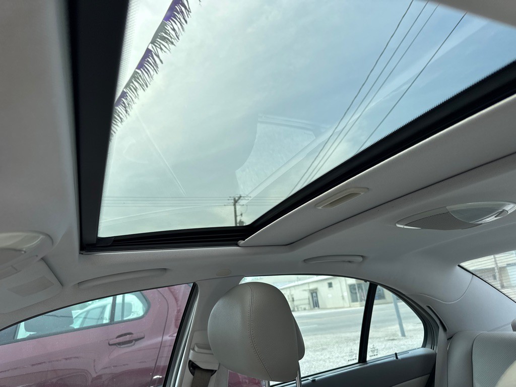 2008 Mercedes-Benz E-Class Image 7