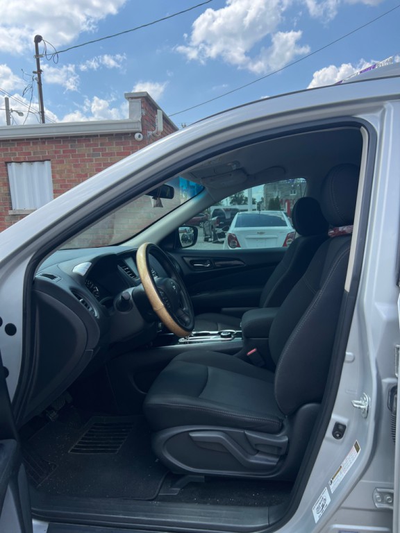 2017 Nissan Pathfinder Image 6