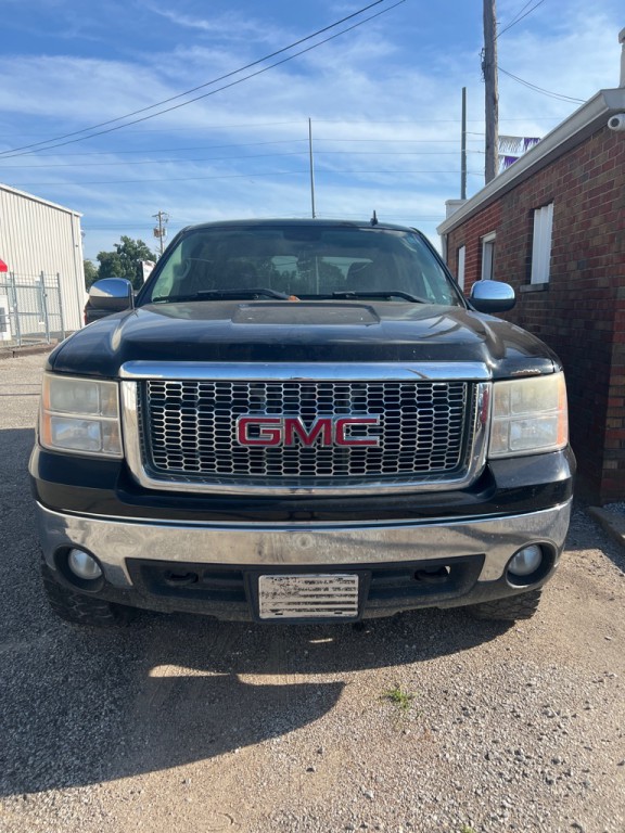 2008 GMC Sierra Image 2