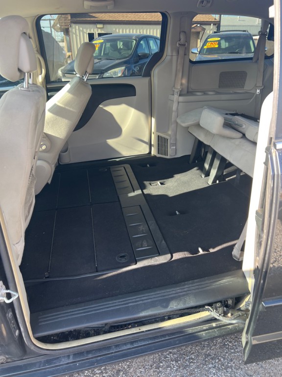 2011 Dodge Grand Caravan Image 6