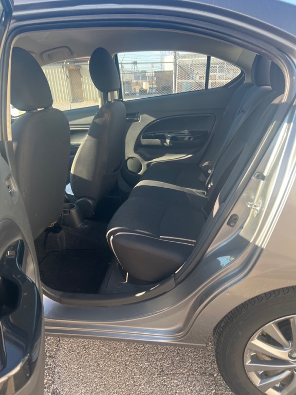 2017 Mitsubishi Mirage Image 7