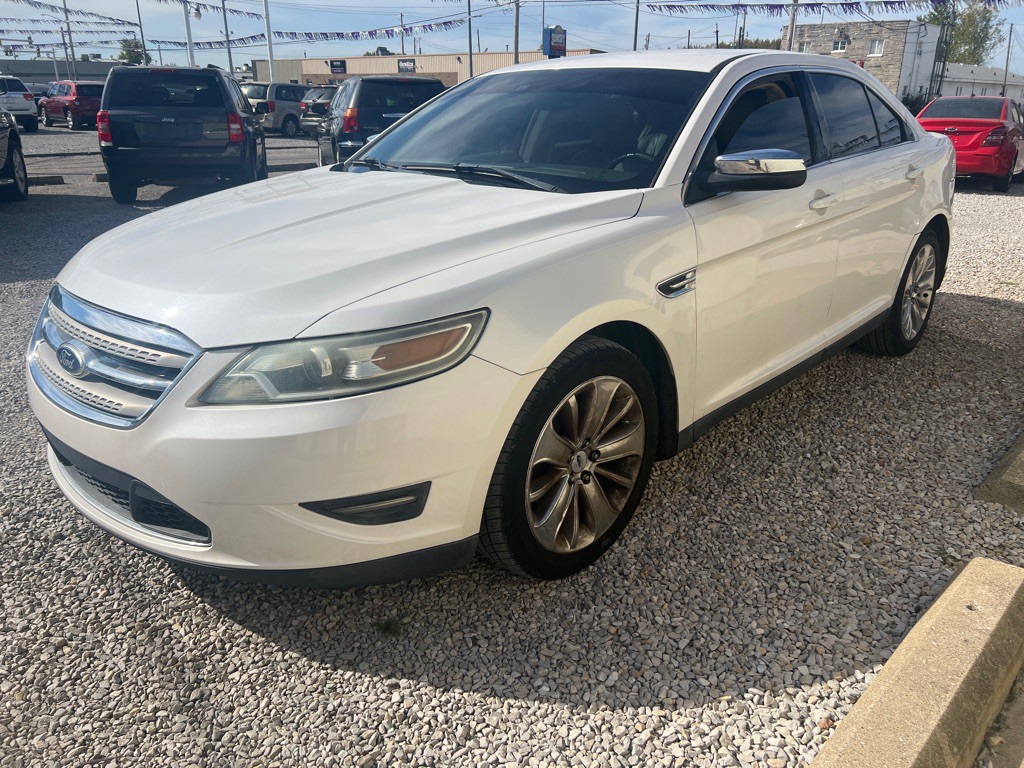 2011 Ford Taurus Image 3