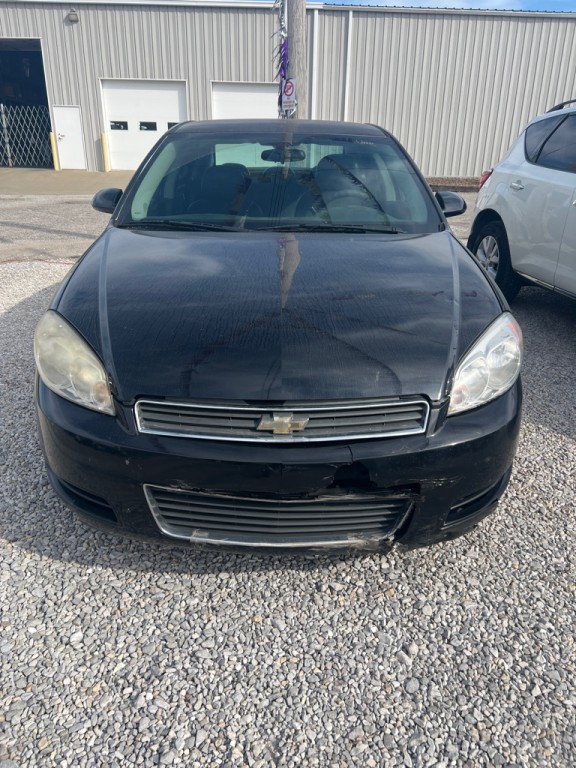 2010 Chevrolet Impala Image 2