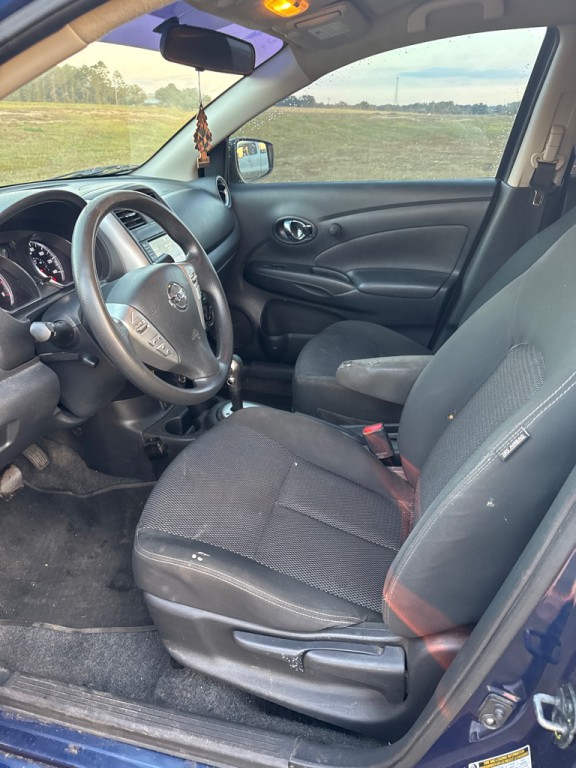 2019 Nissan Versa Image 4