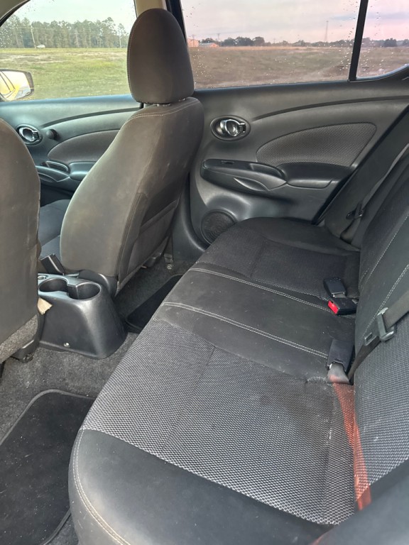 2019 Nissan Versa Image 5