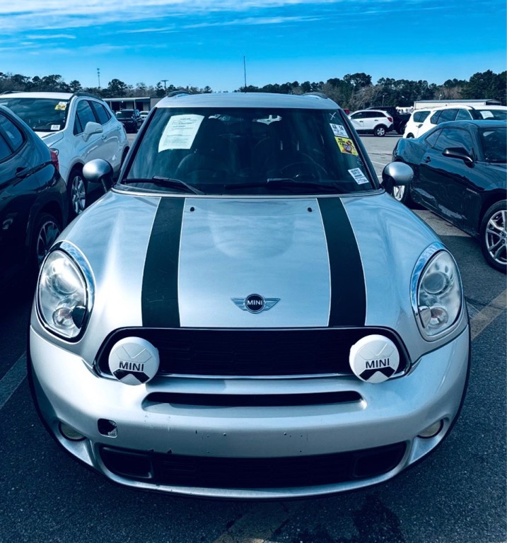 2012 MINI Cooper Image 2