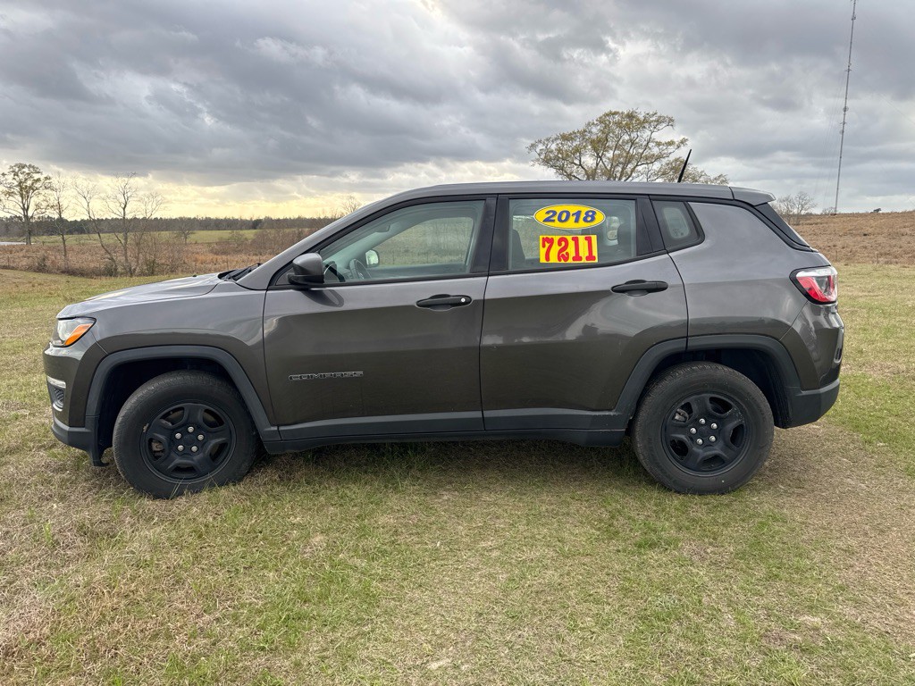 2018 Jeep Compass Image 2