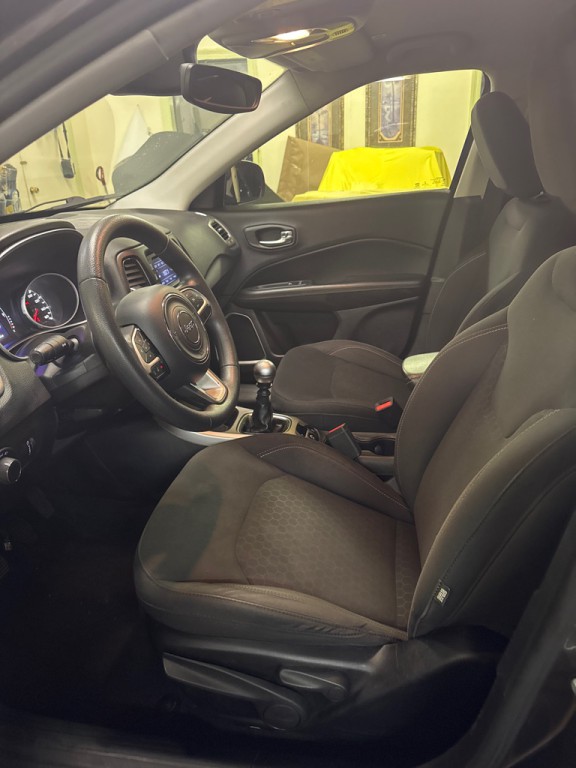 2018 Jeep Compass Image 8