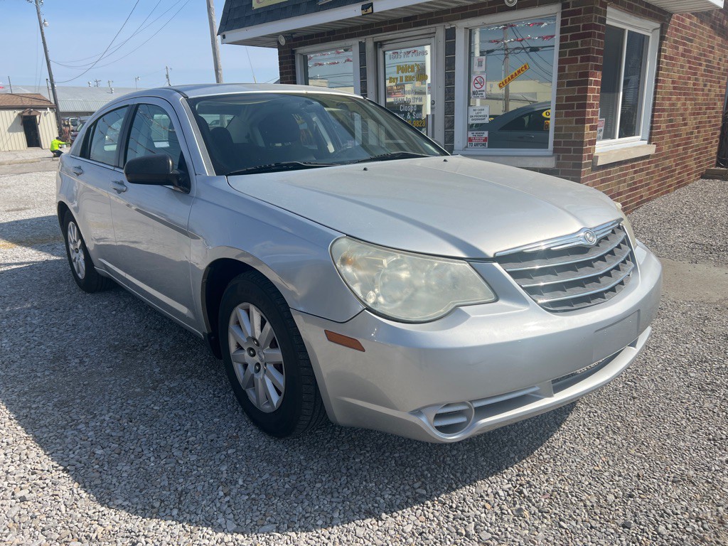 2010 Chrysler Sebring Image 4