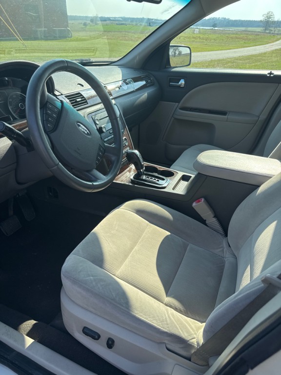 2008 Ford Taurus Image 11