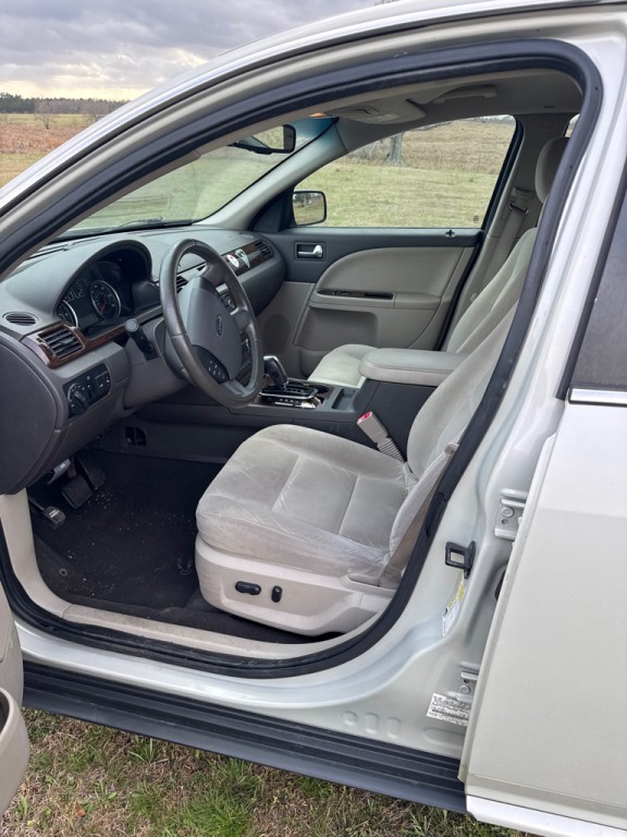 2008 Ford Taurus Image 9