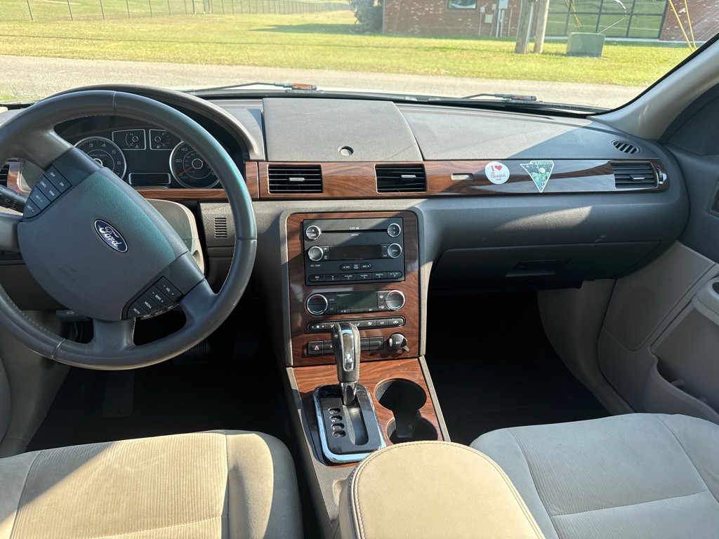 2008 Ford Taurus Image 12
