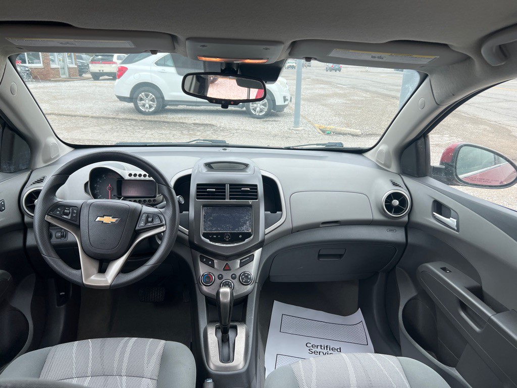 2016 Chevrolet Sonic Image 7