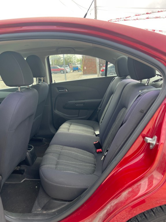 2013 Chevrolet Sonic Image 6