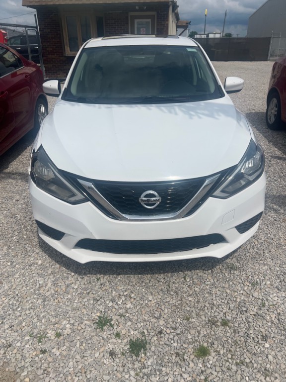 2017 Nissan Sentra Image 2