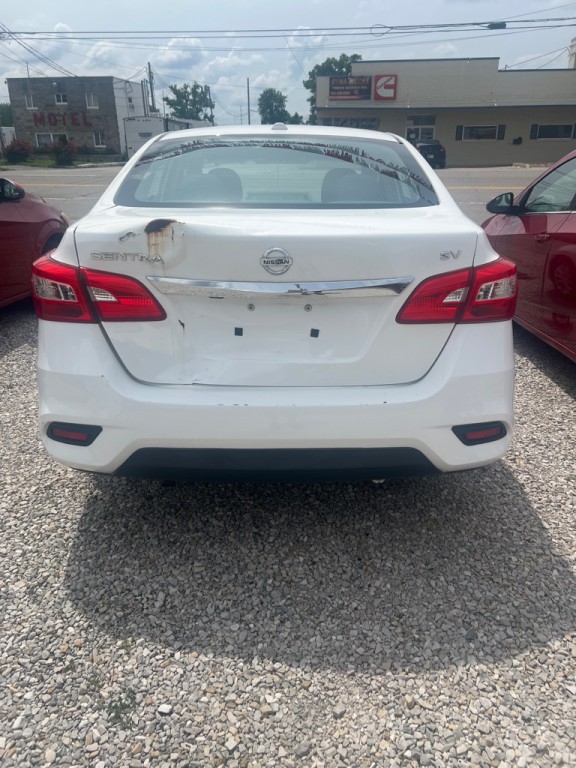 2017 Nissan Sentra Image 4