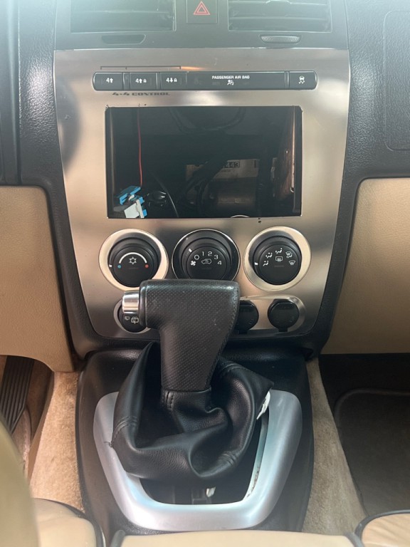 2006 HUMMER H3 Image 8