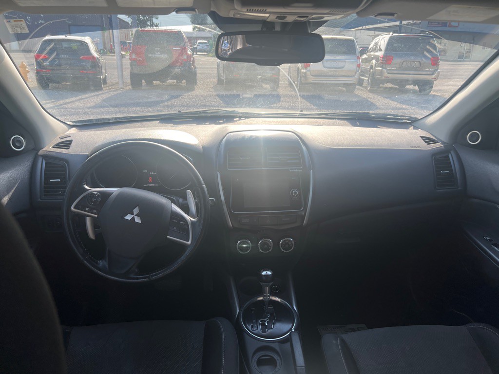 2014 Mitsubishi Outlander Image 7