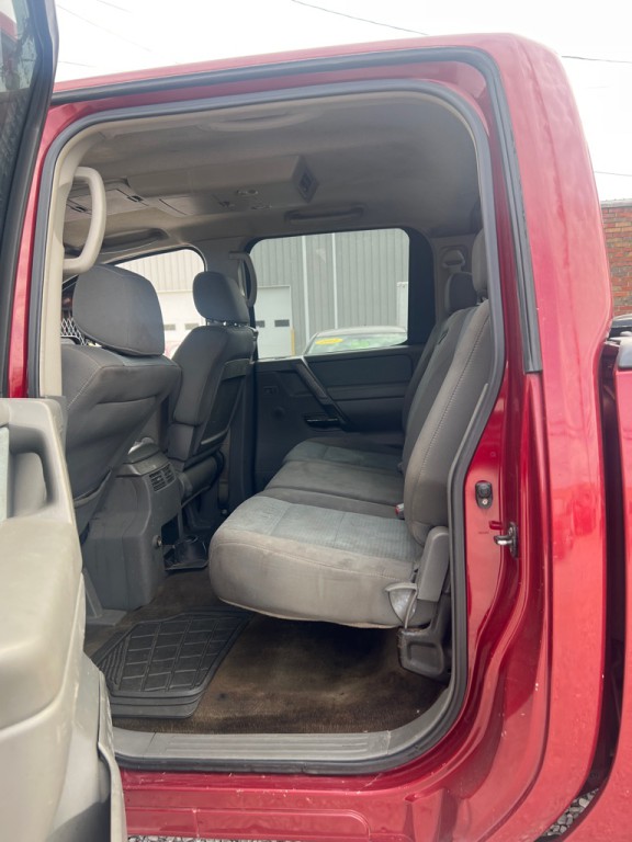 2005 Nissan Titan Image 7