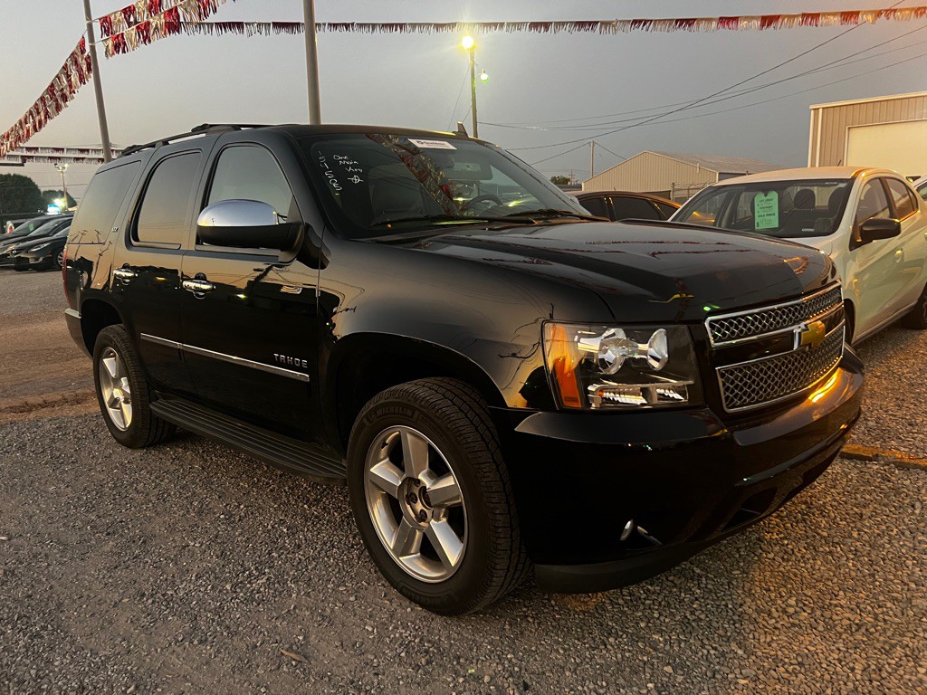 2014 Chevrolet Tahoe Image 1