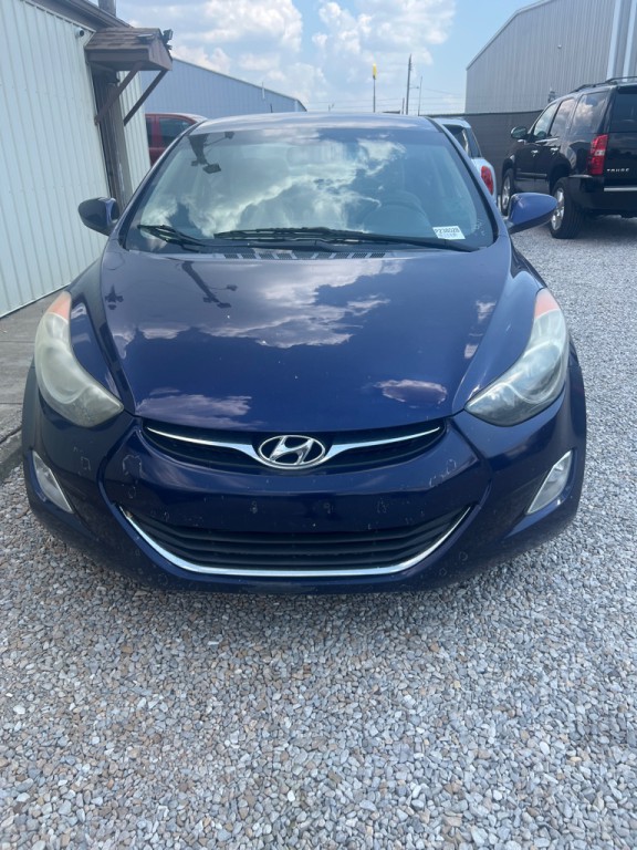 2013 Hyundai Elantra Image 2