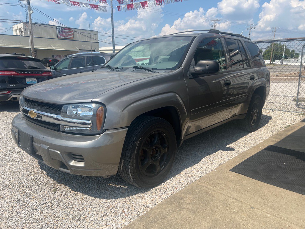2006 Chevrolet Trailblazer Image 1