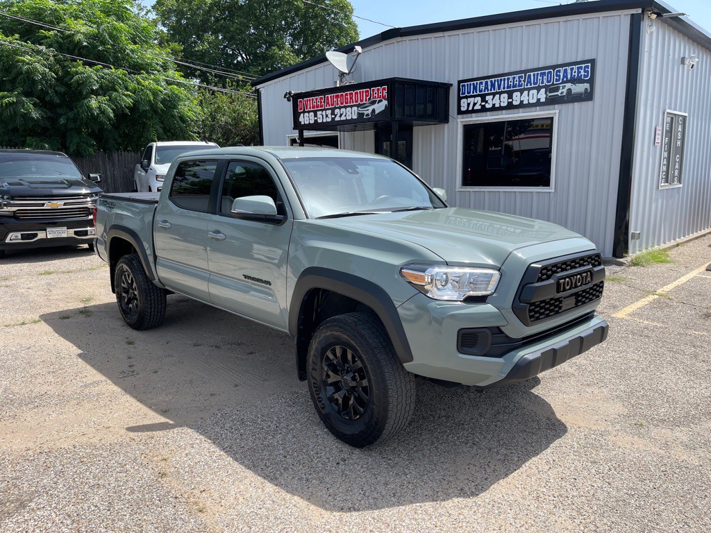2023 Toyota Tacoma Image 2