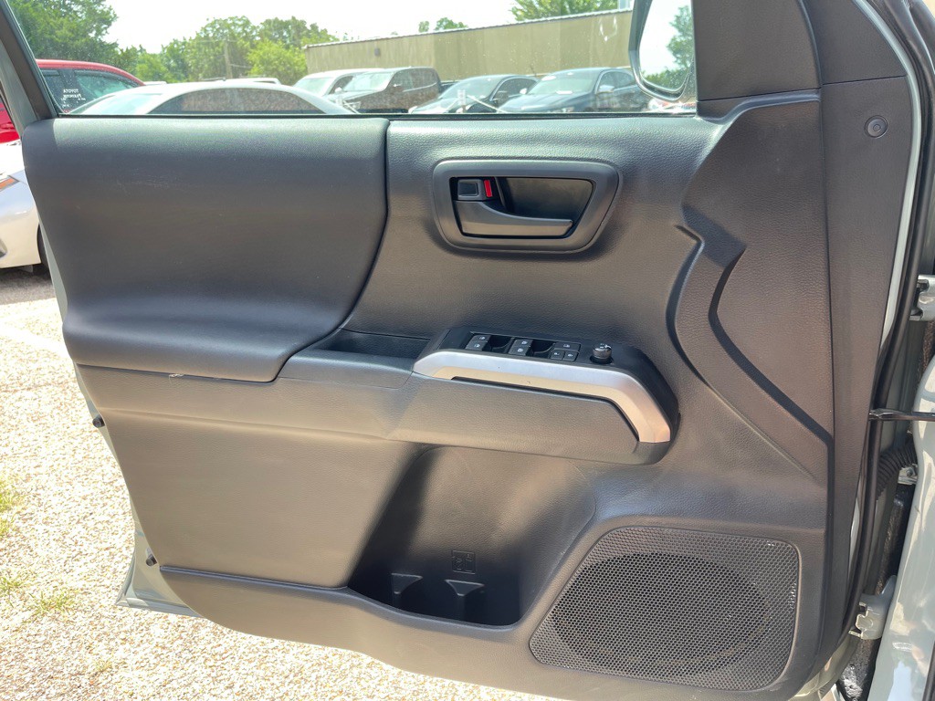 2023 Toyota Tacoma Image 20