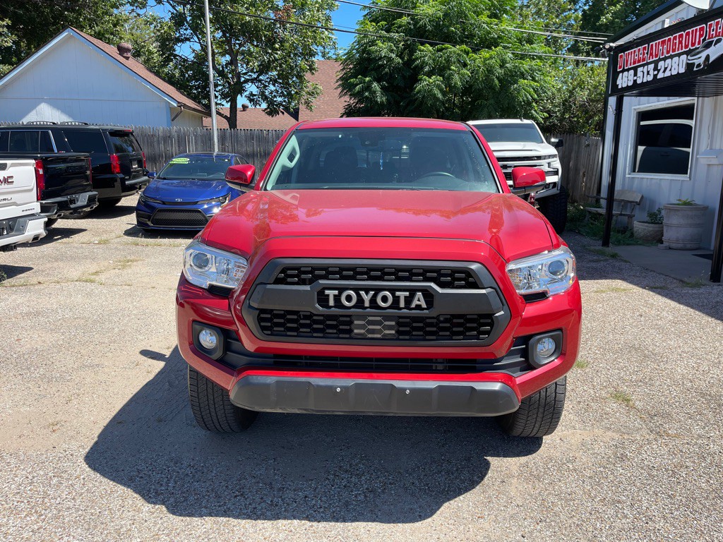 2022 Toyota Tacoma Image 2