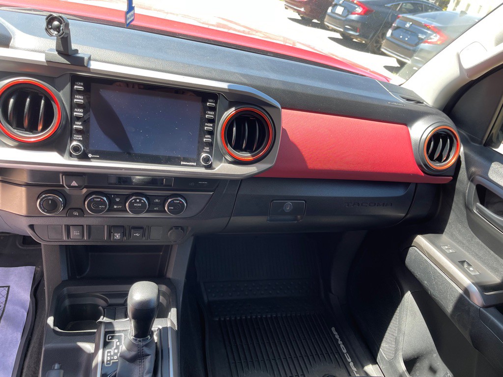 2022 Toyota Tacoma Image 14