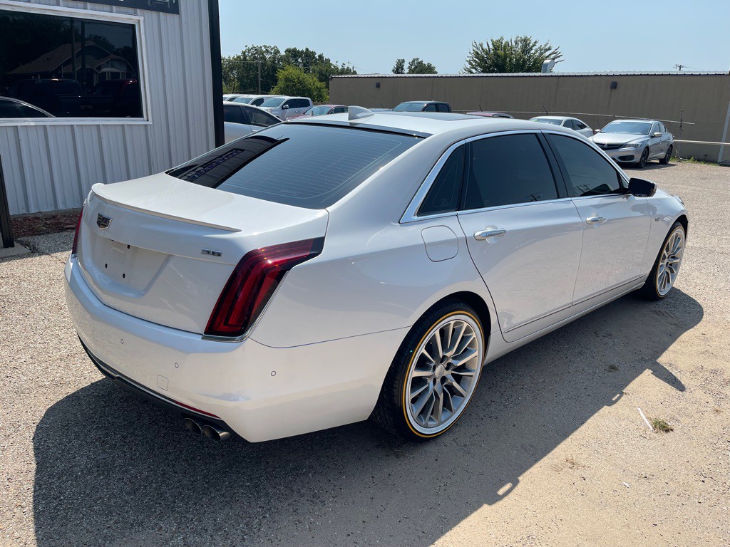 2018 Cadillac CT6 Image 8
