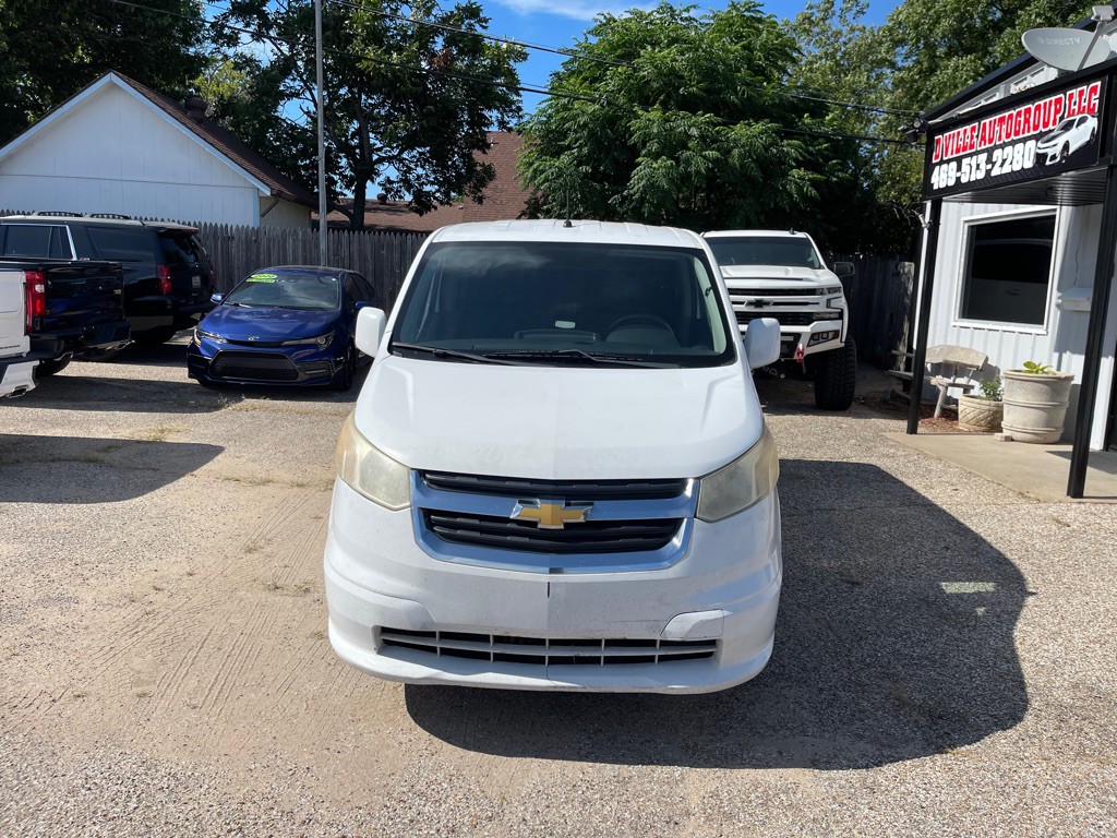 2015 Chevrolet Express Image 2