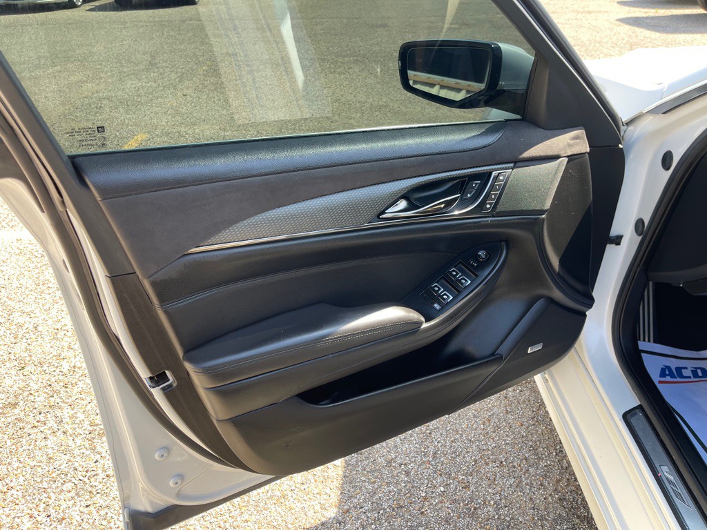 2019 Cadillac CTS Image 21