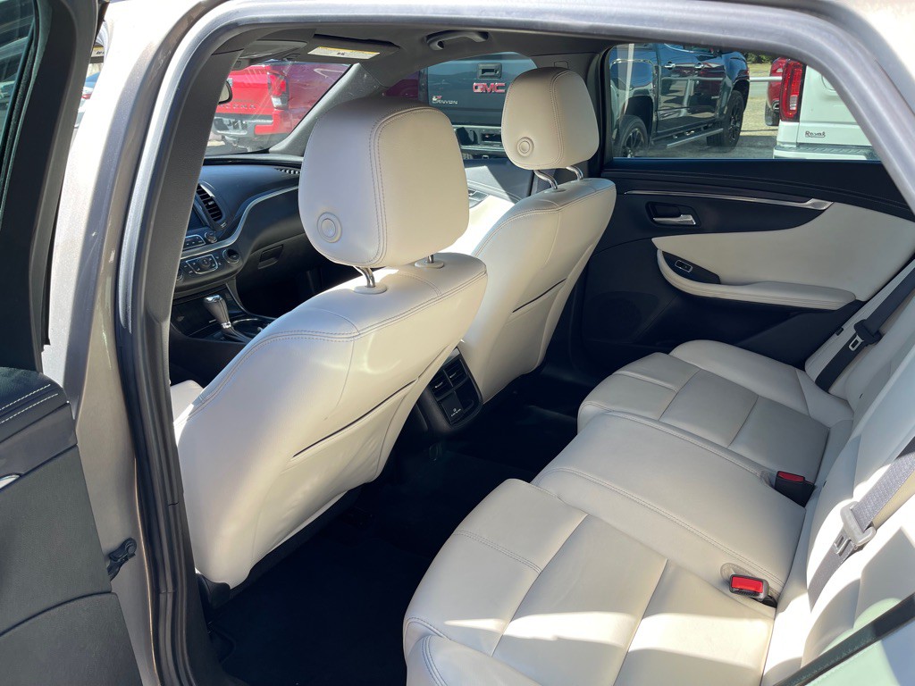 2018 Chevrolet Impala Image 13