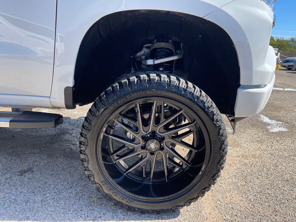 2024 Chevrolet Silverado 1500 Image 9