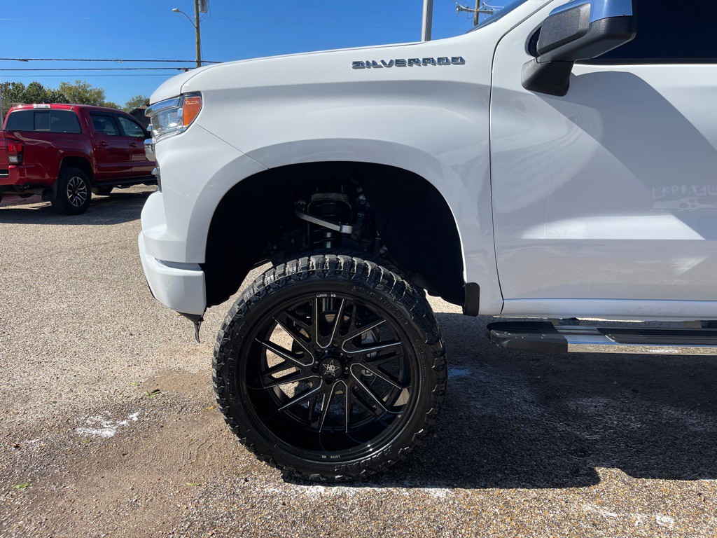 2024 Chevrolet Silverado 1500 Image 12
