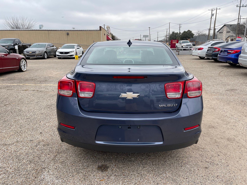 2015 Chevrolet Malibu Image 8