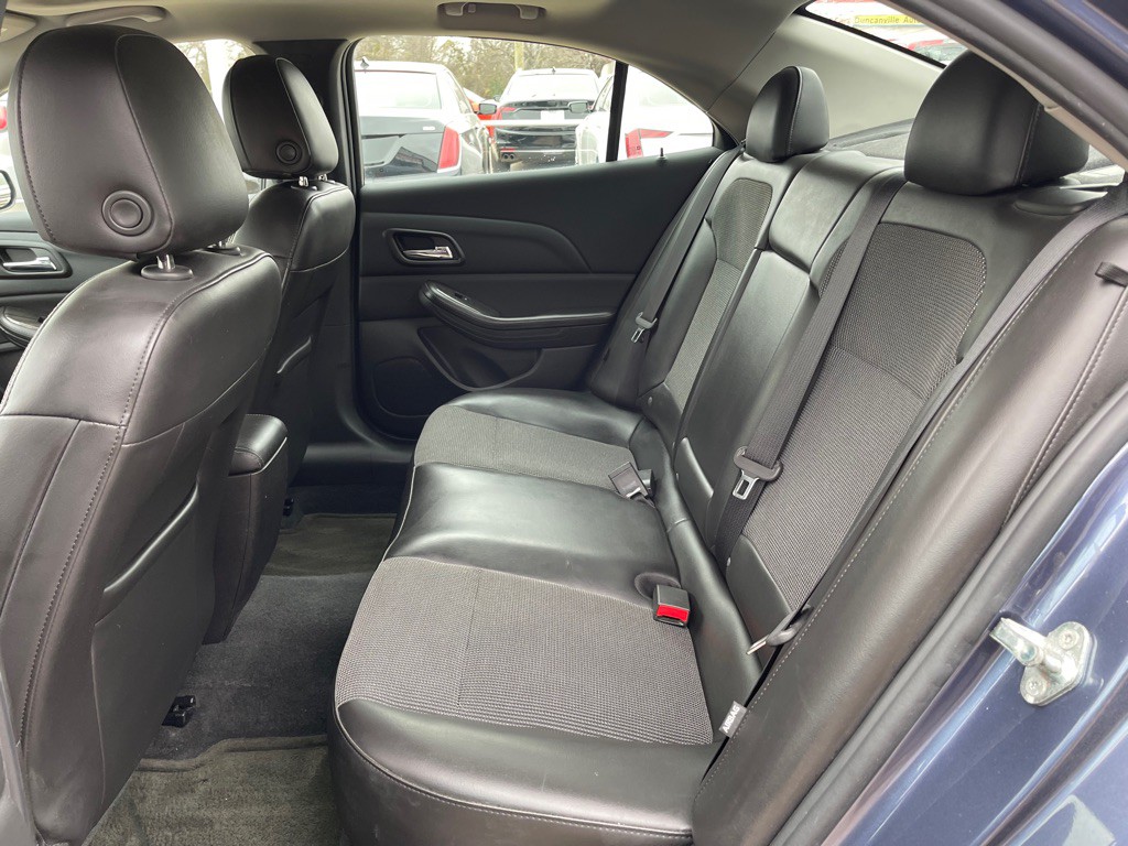 2015 Chevrolet Malibu Image 13