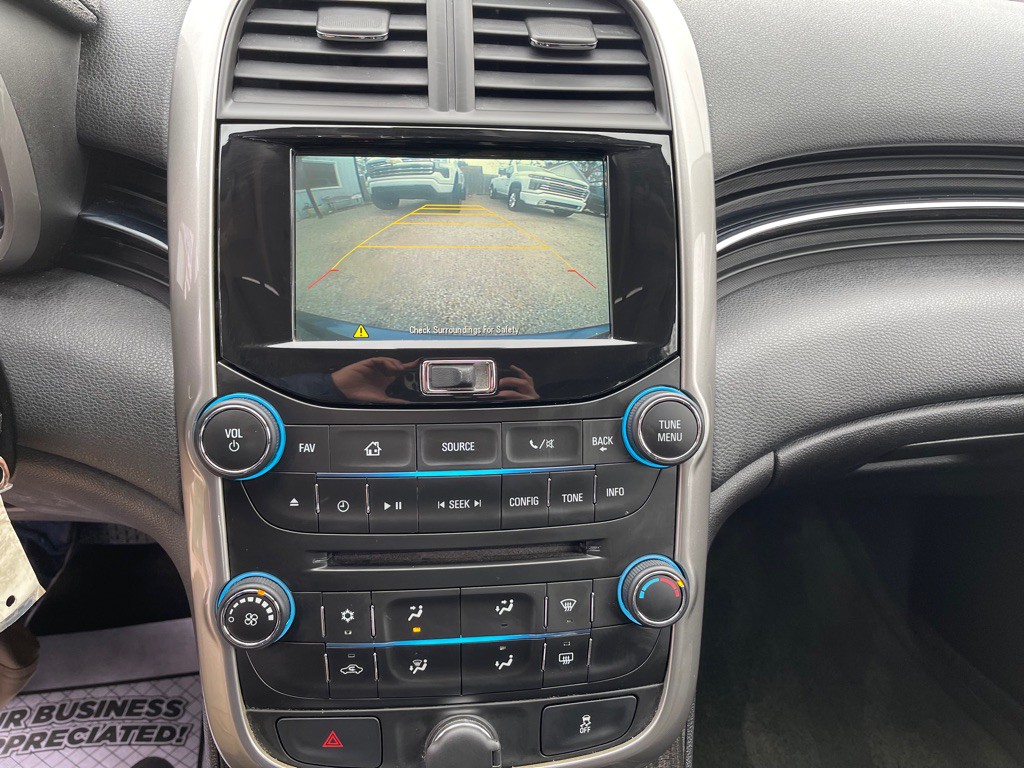 2015 Chevrolet Malibu Image 16