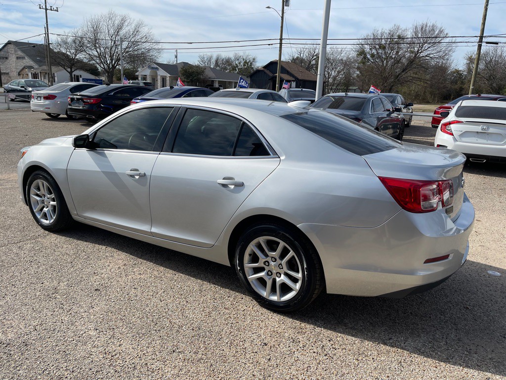 2016 Chevrolet Malibu Image 7