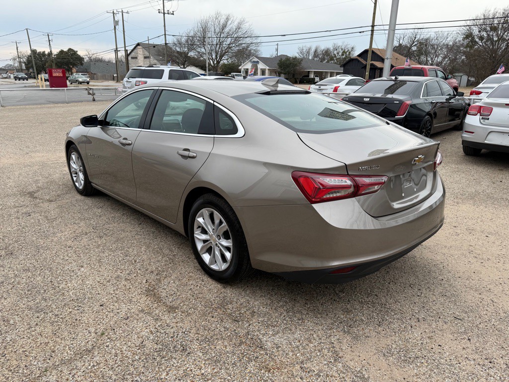 2022 Chevrolet Malibu Image 4