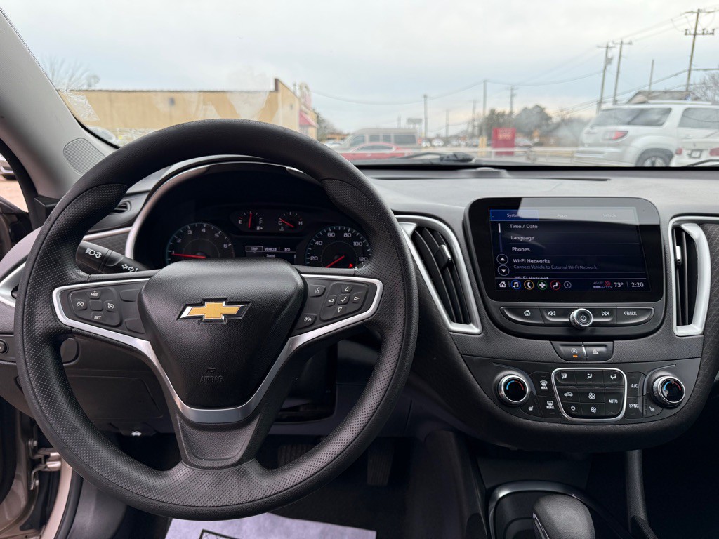 2022 Chevrolet Malibu Image 12