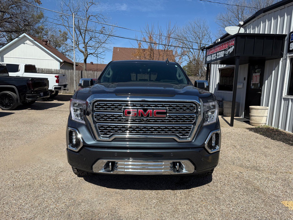 2020 GMC Sierra Image 2